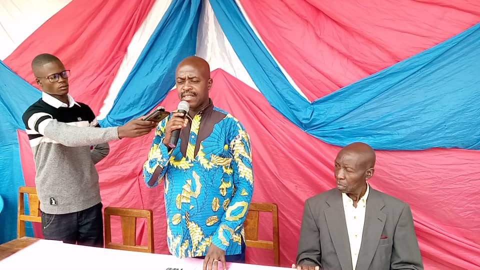 Ebola à Mahagi : Paul Bedijo appelle au strict respect des mesures barrières dans les écoles