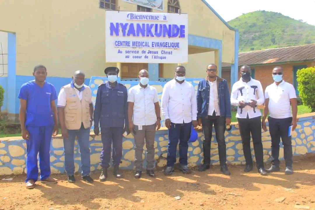 Irumu : le député national Bungishabaku Katho Robert apporte un appui de 15.000 USD à la riposte contre Ebola à Nyankunde