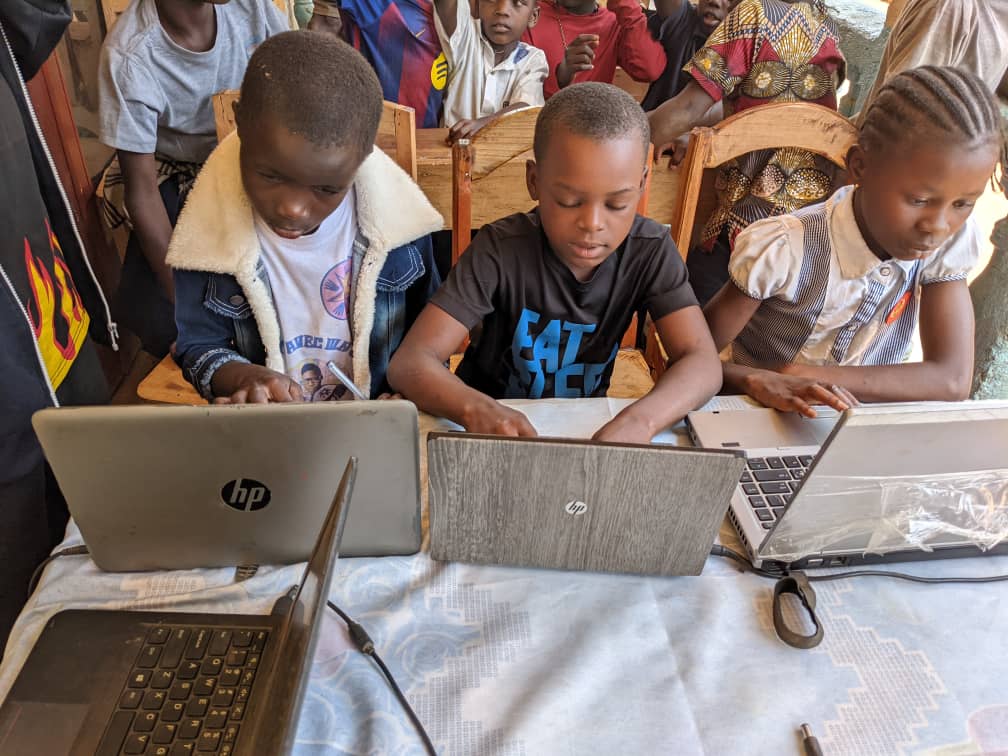 Mahagi : le Complexe Scolaire Elikia met le cap sur le numérique