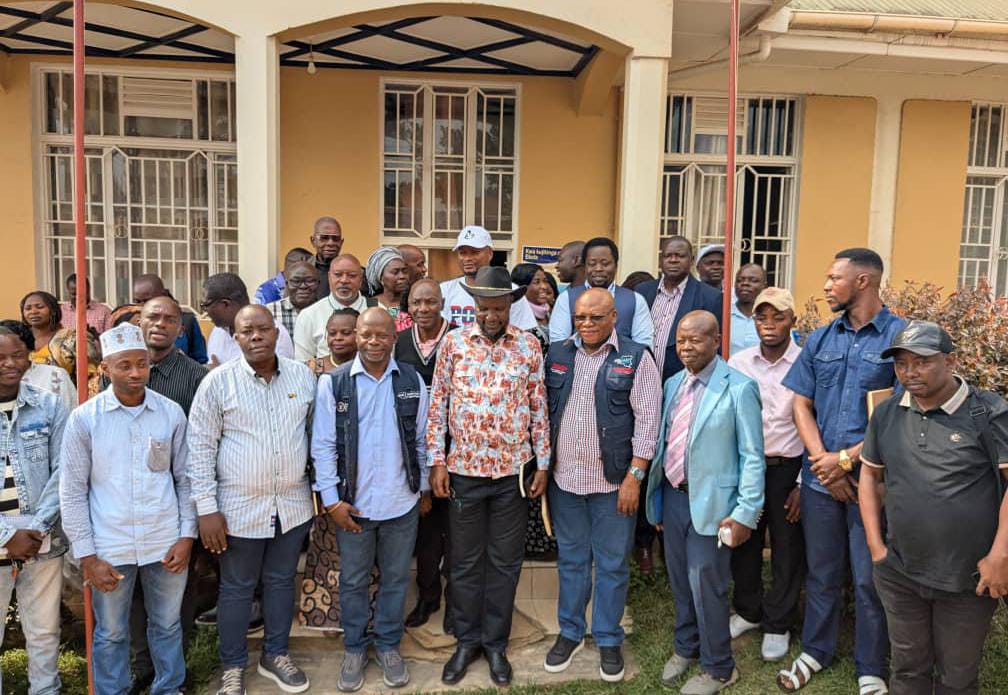Ebola en Ituri : la riposte et la société civile renforcent leur collaboration pour couper la chaîne de transmission