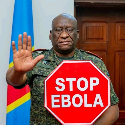 Ebola en RDC : “Le masque ne protège pas contre Ebola”, le coordonnateur national de la riposte appelle banques, écoles et marchés à lever cette obligation