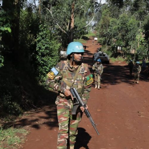 Ituri: A Bule dans le territoire de Djugu,les casques bleus de la MONUSCO empêchent des miliciens de la Codeco d’attaquer le camp de déplacés (Jean-Tobie Okala)