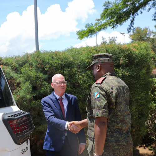 Ituri : « Nous devons renforcer l’autorité de l’État » message fort de James Christopher Swan à Bunia