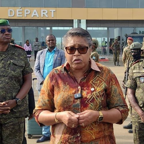 Ebola en RDC : au terme de sa mission officielle de 24 heures en Ituri, la Première ministre Judith Suminwa réaffirme l&rsquo;engagement du gouvernement à renforcer la riposte