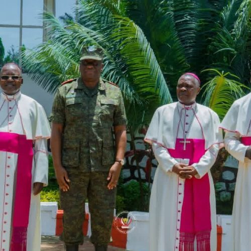 Ituri:Prise de possession canonique de Mgr Nguna et la Paix au cœur des échanges entre les Evêques et le Gouverneur Militaire